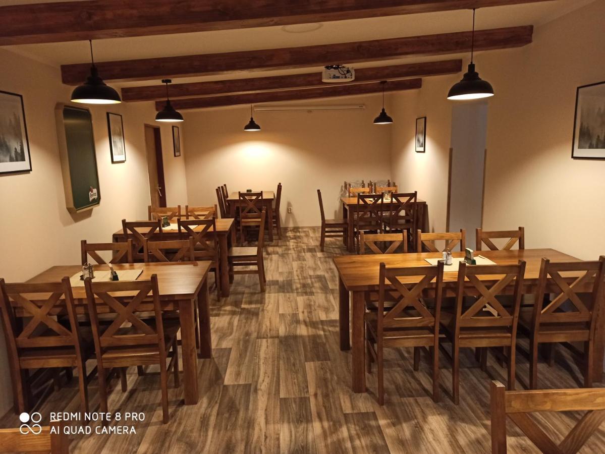 Penzion A Restaurace V Haji Loučná pod Klínovcem Exterior foto