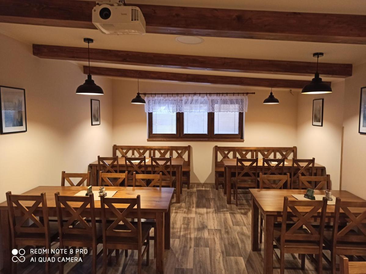Penzion A Restaurace V Haji Loučná pod Klínovcem Exterior foto